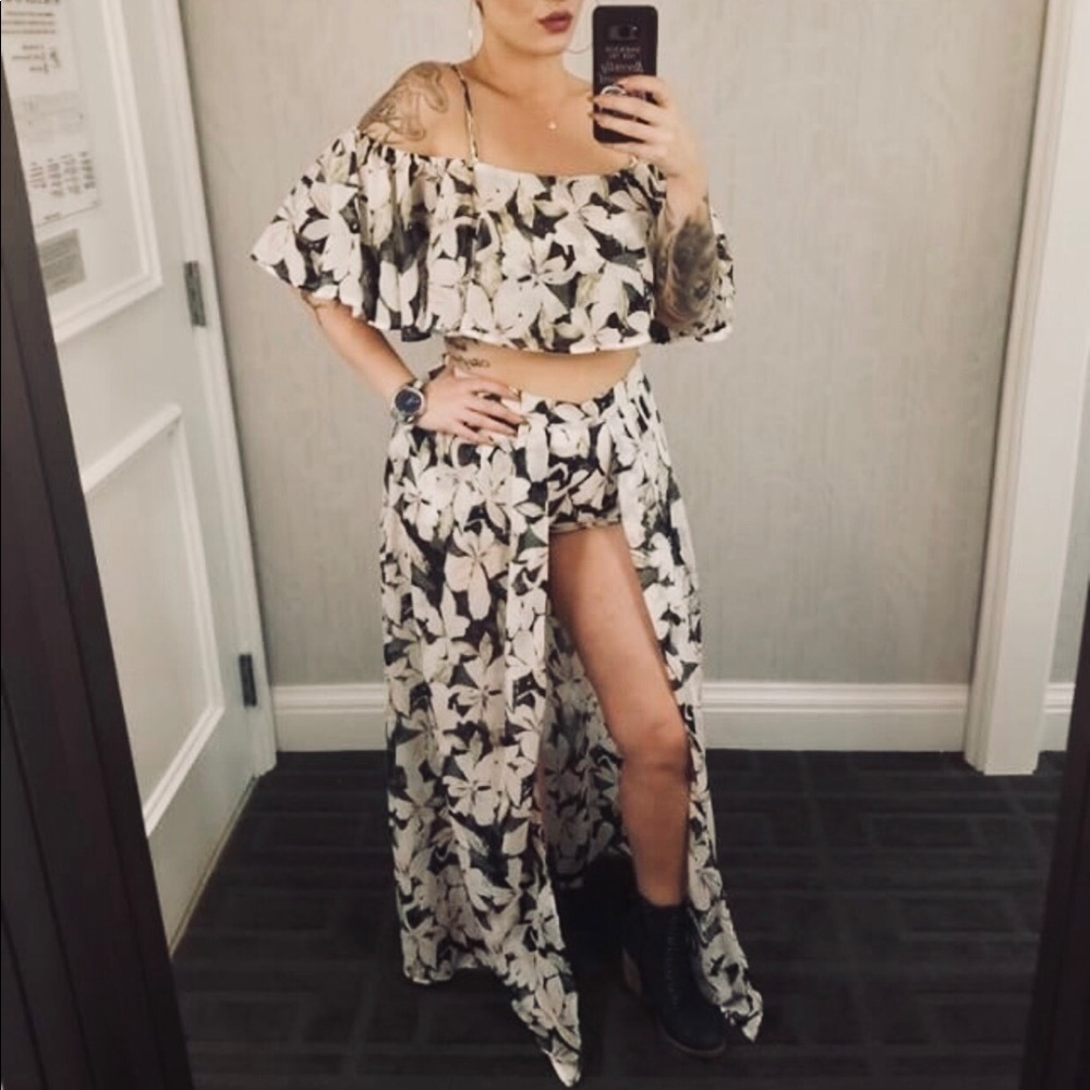 ☀️ Floral Crop Top & Maxi Shorts Set - Picture 8 of 8